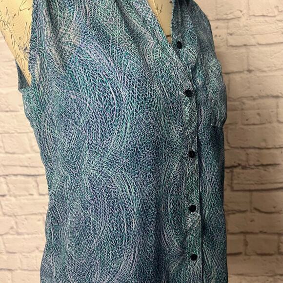 Liz Claiborne Tank Blouse with Attached Cami - Picture 6 of 7